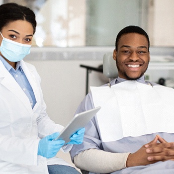 Man seeing dentist in Hampton