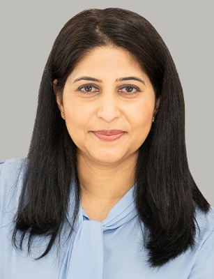Hampton New Hampshire dentist Dr. Neelima Ravi, DMD, FAGD